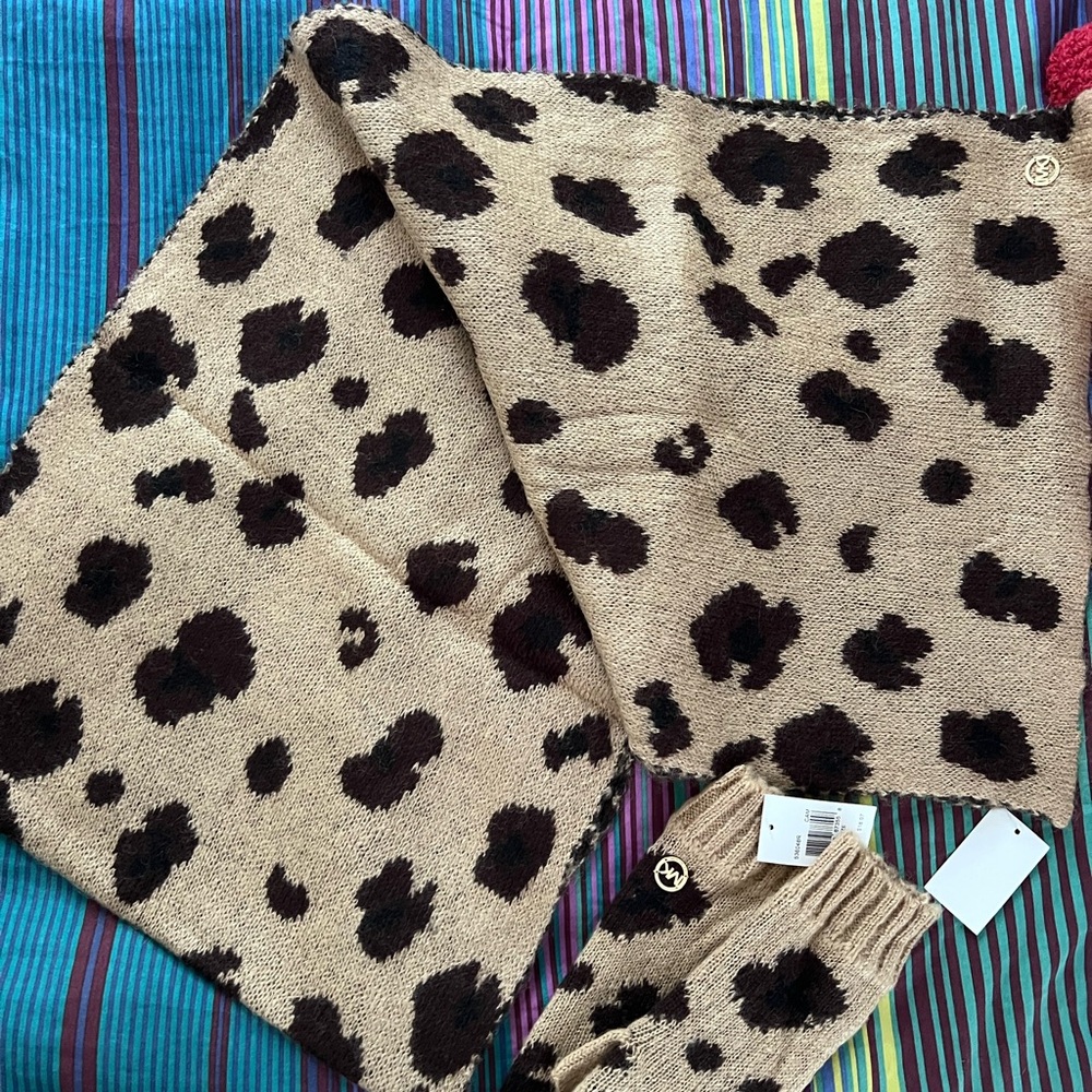 Michael Kors Leopard Print Scarf and fingerless gloves-NWT